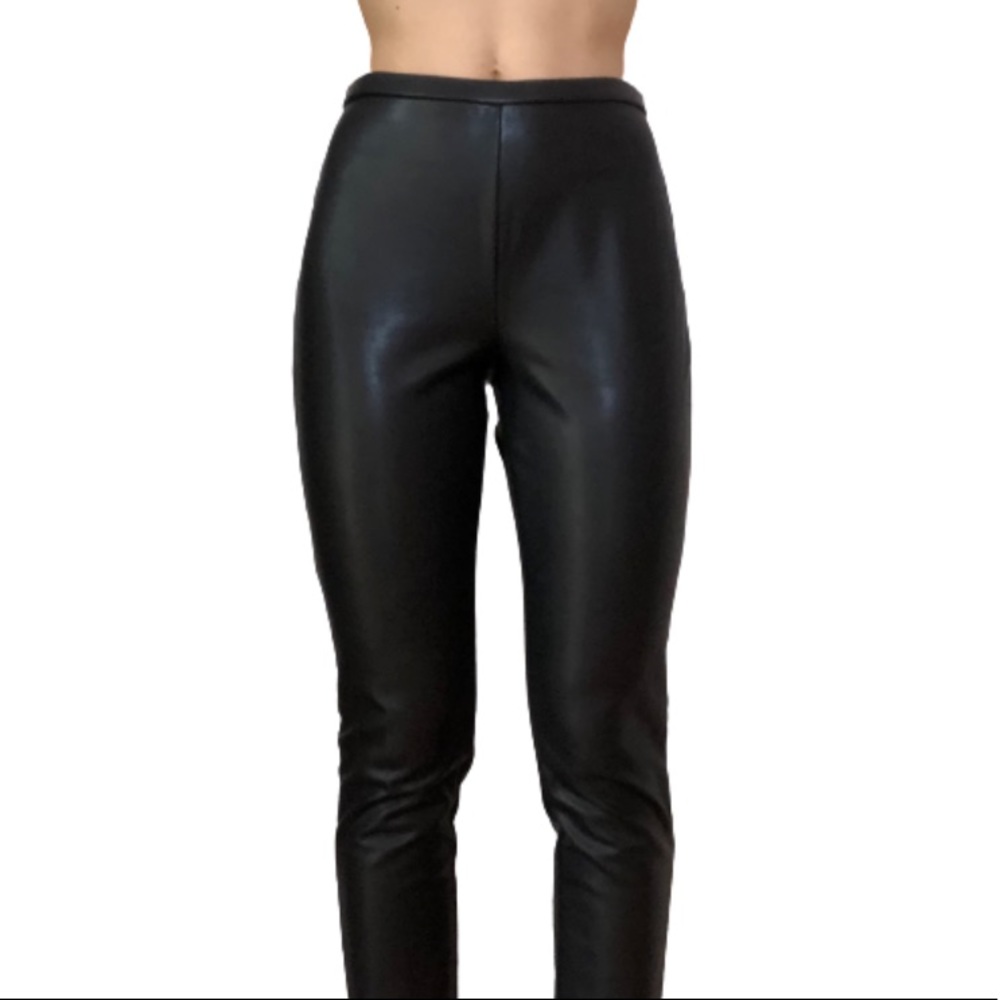 ✨CALVIN KLEIN faux leather pants size 6